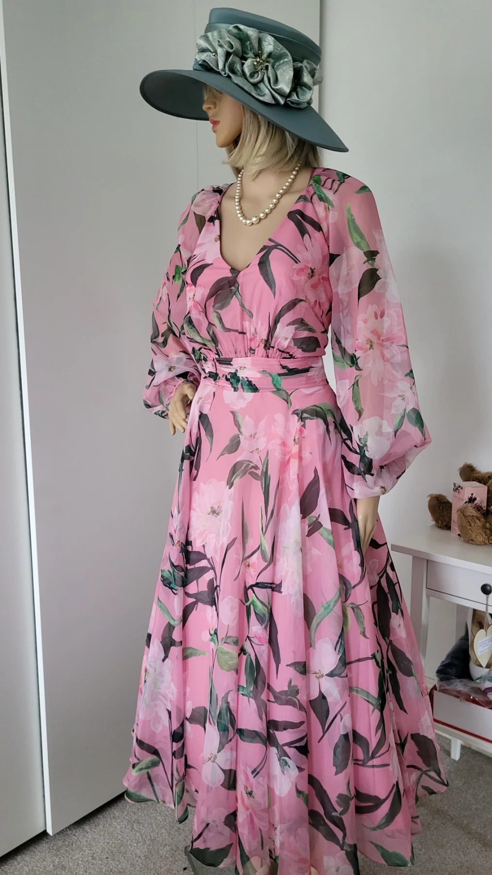 Phase eight bnwot size 12 gorgeous special occasion dress