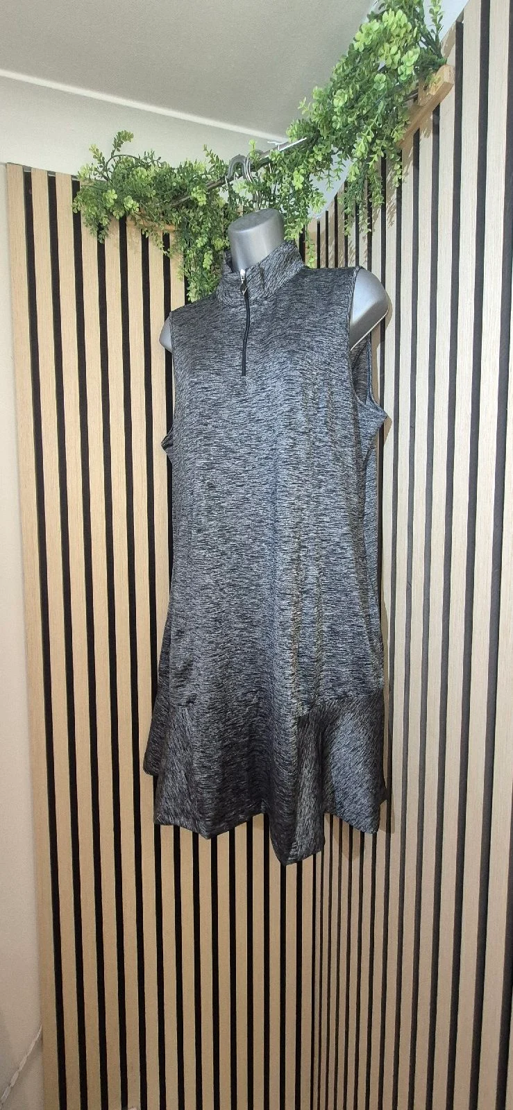 Greg Norman Black Shimmer Golf Dress Size 16/18