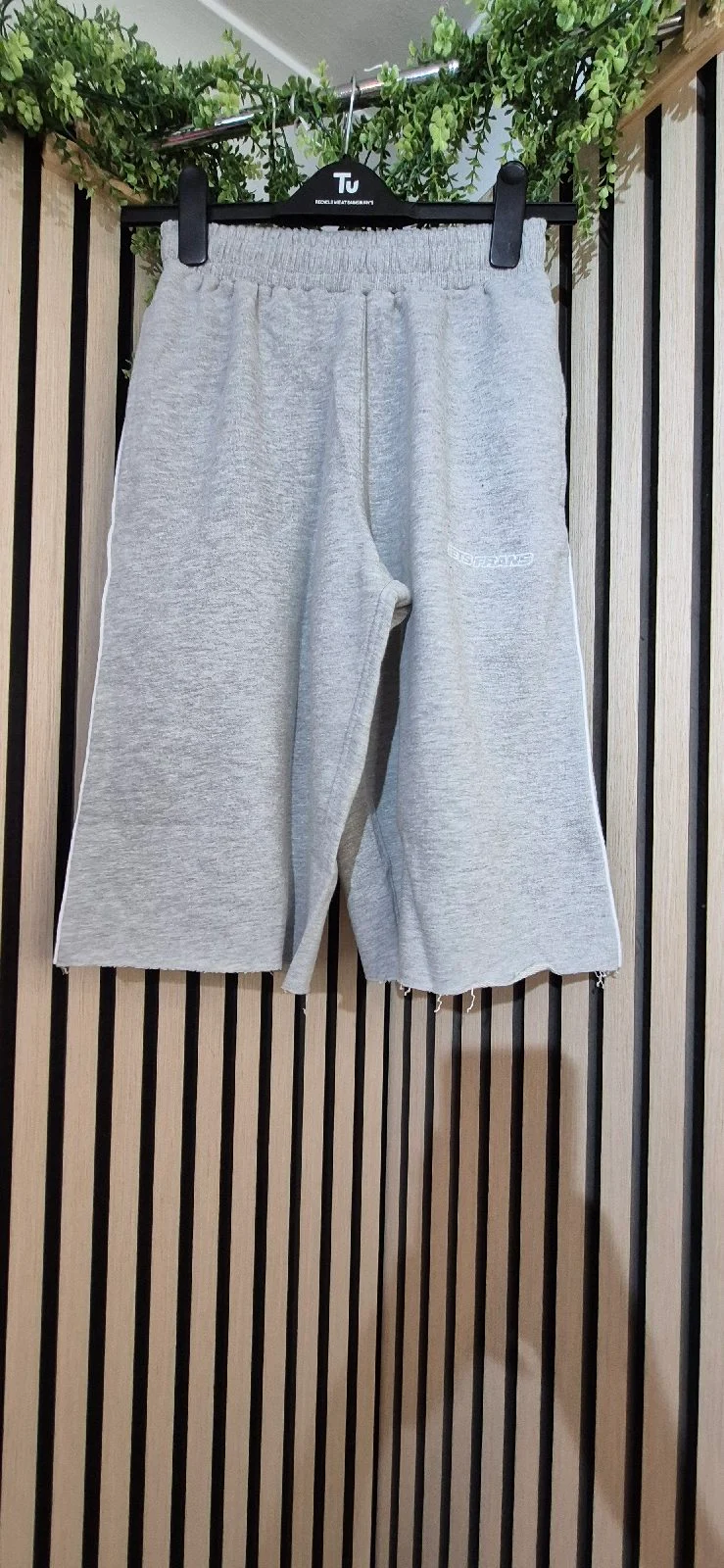 Iets Frans Urban Outfitters Raw Edge Harri Longline Jorts