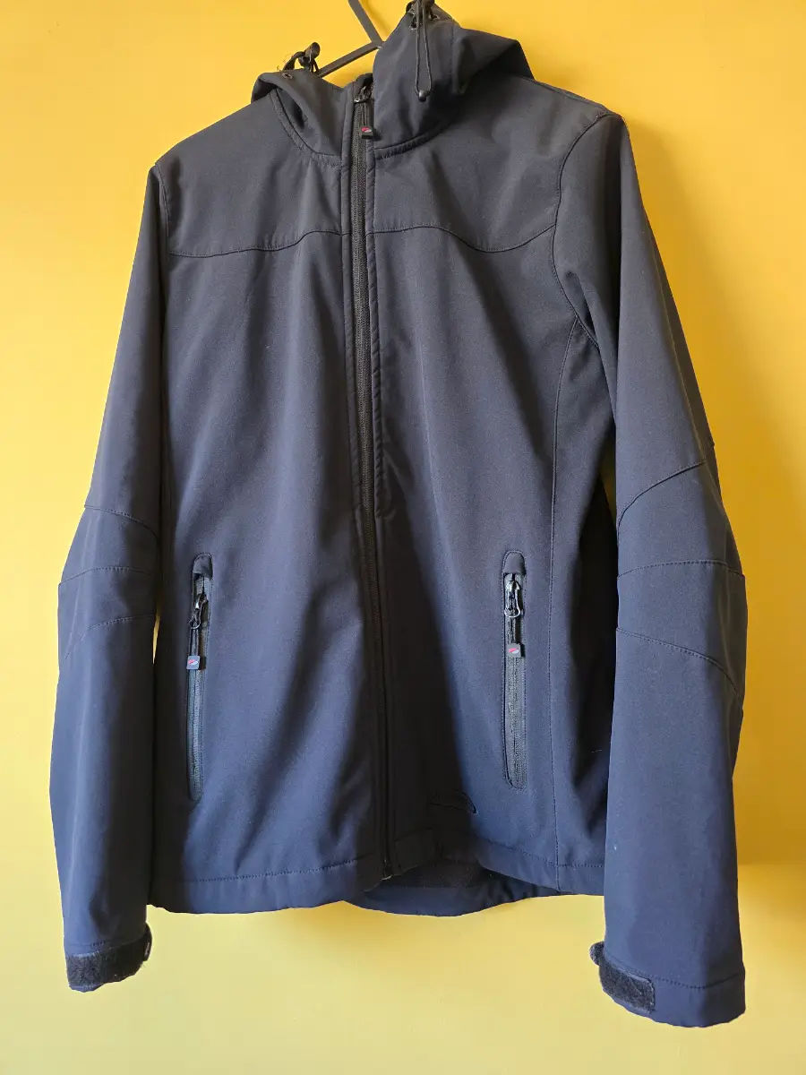 Mountainlife Exodus Womens Softshell Jacket Size 12 Black Hooded Waterproof Walking Coat