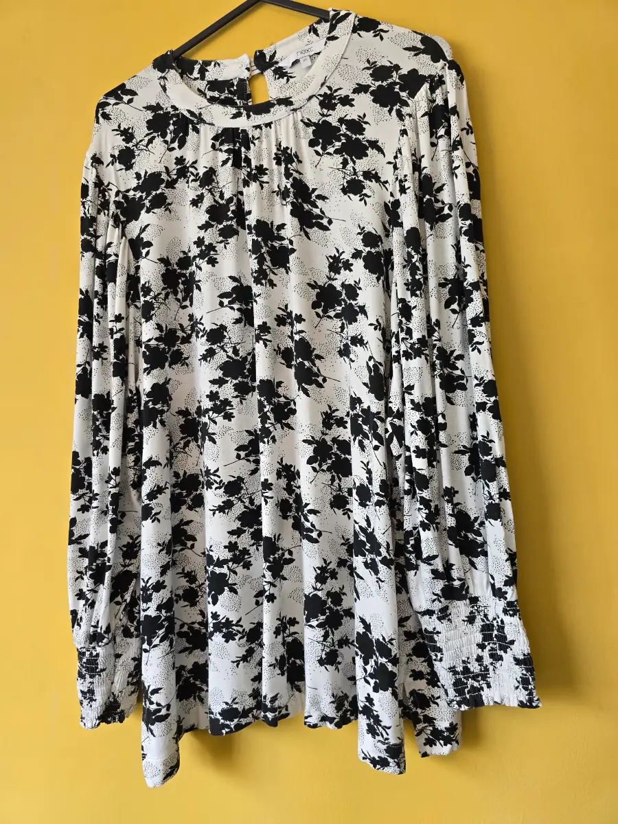 Next Size 20 Black White Floral Print Top Long Smocked Sleeve Viscose Jersey Crew Neck Blouse