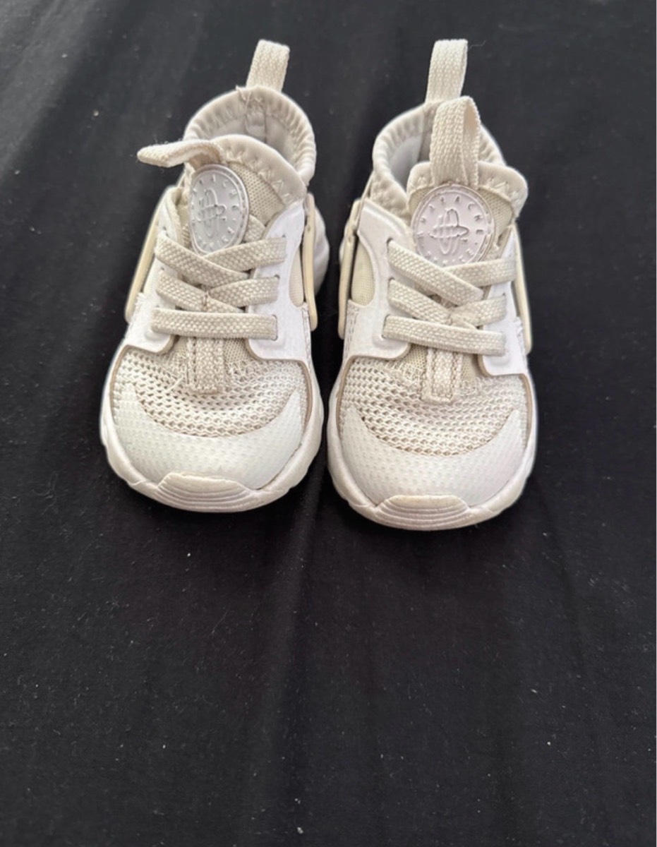 Nike Huarache Baby Trainers | Size 3.5 / EU 20 | Cream White