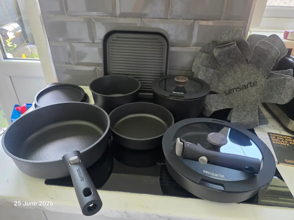 SENSARTE 17 Piece Pots and Pans Set, Nonstick Detachable Handle Cookware, Induction Kitchen Cookware