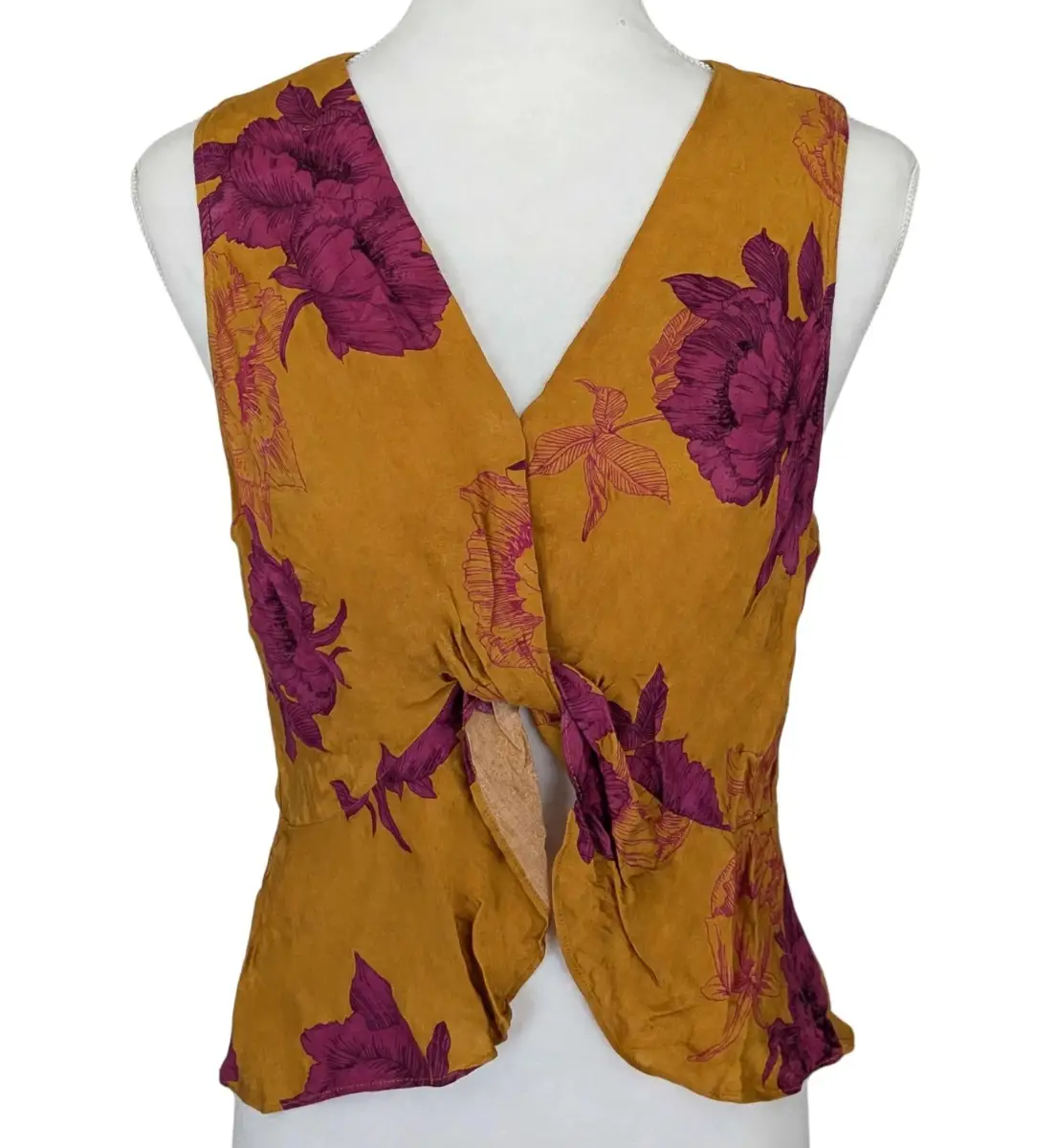 River island - sleeveless knot top - Size 12 size