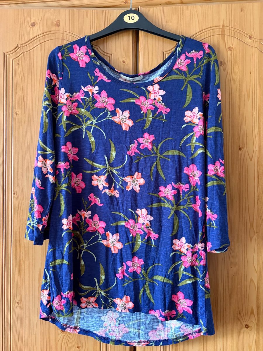 Preloved ladies George 3/4 sleeve top