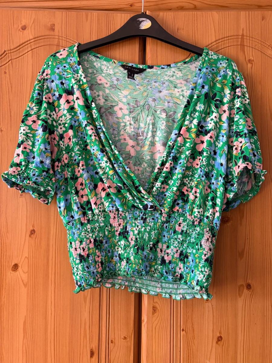 Preloved ladies New Look crop top