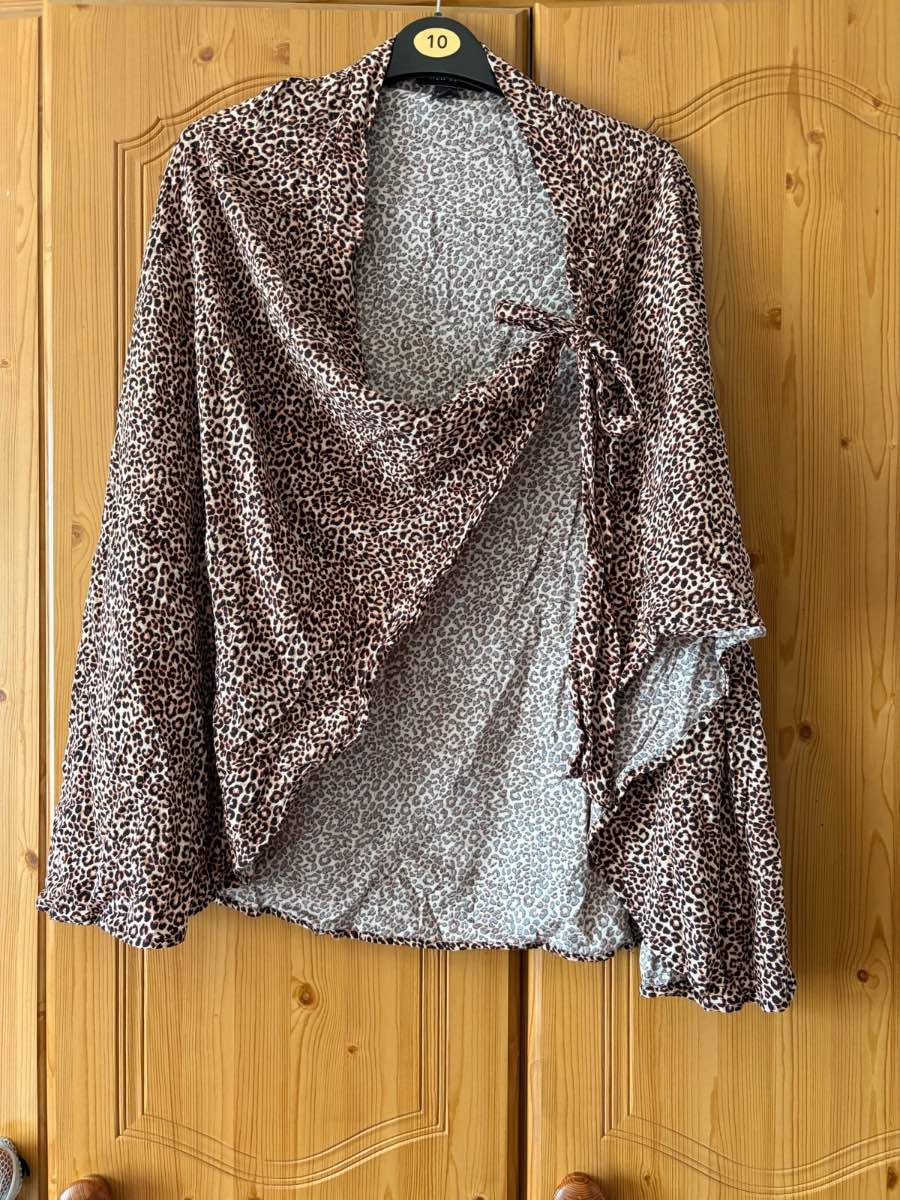 Preloved ladies New Look shawl