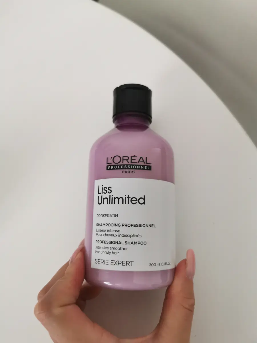 Loreal Paris Liss Unlimited Professional Shampoo 300 ML