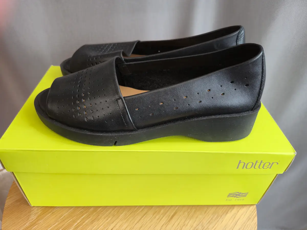 Hotter Maya Size 5 Black Leather Slip On Peep Toe Comfort Flat Shoes Summer