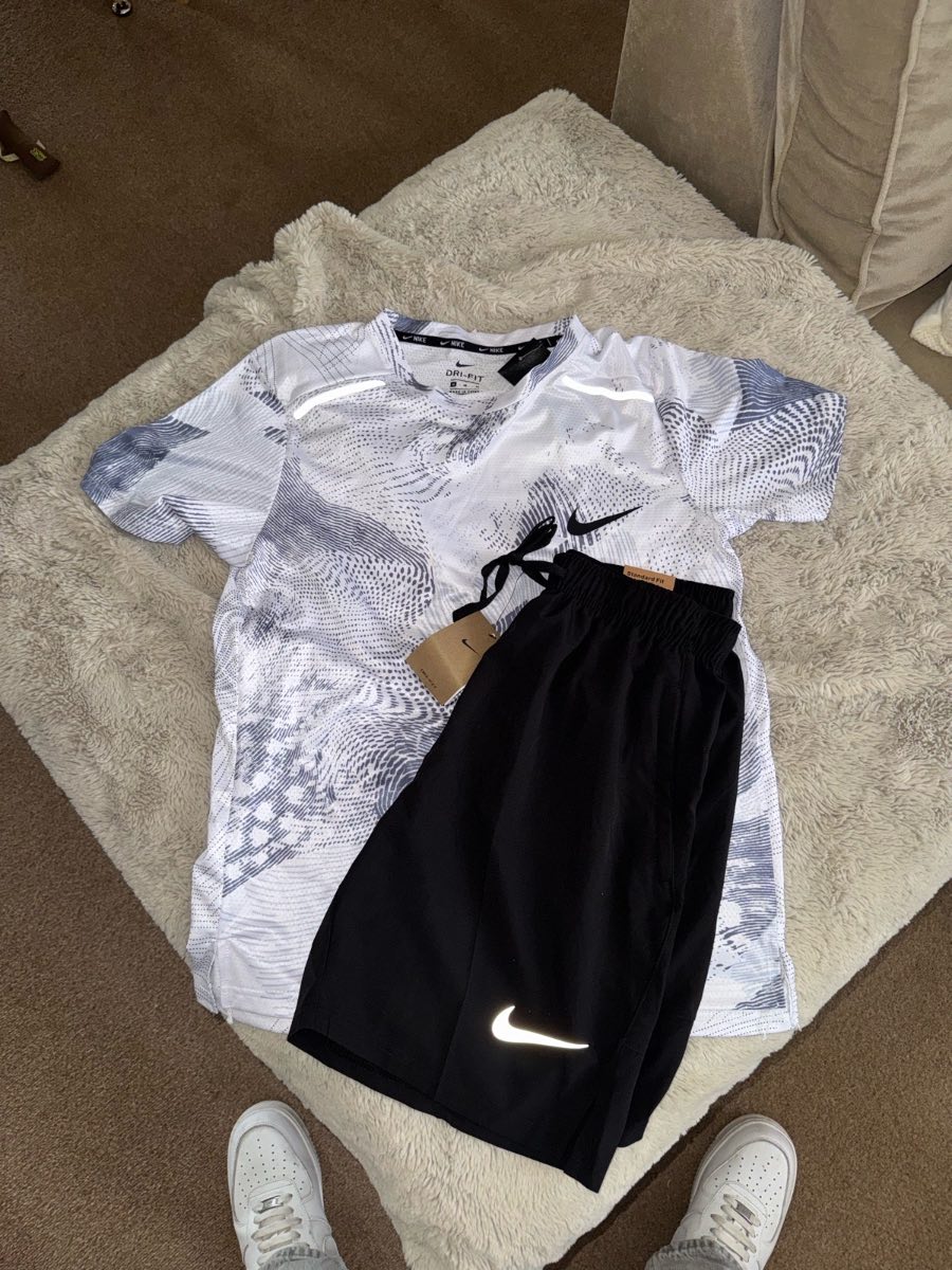 Nike miller dri fit set size