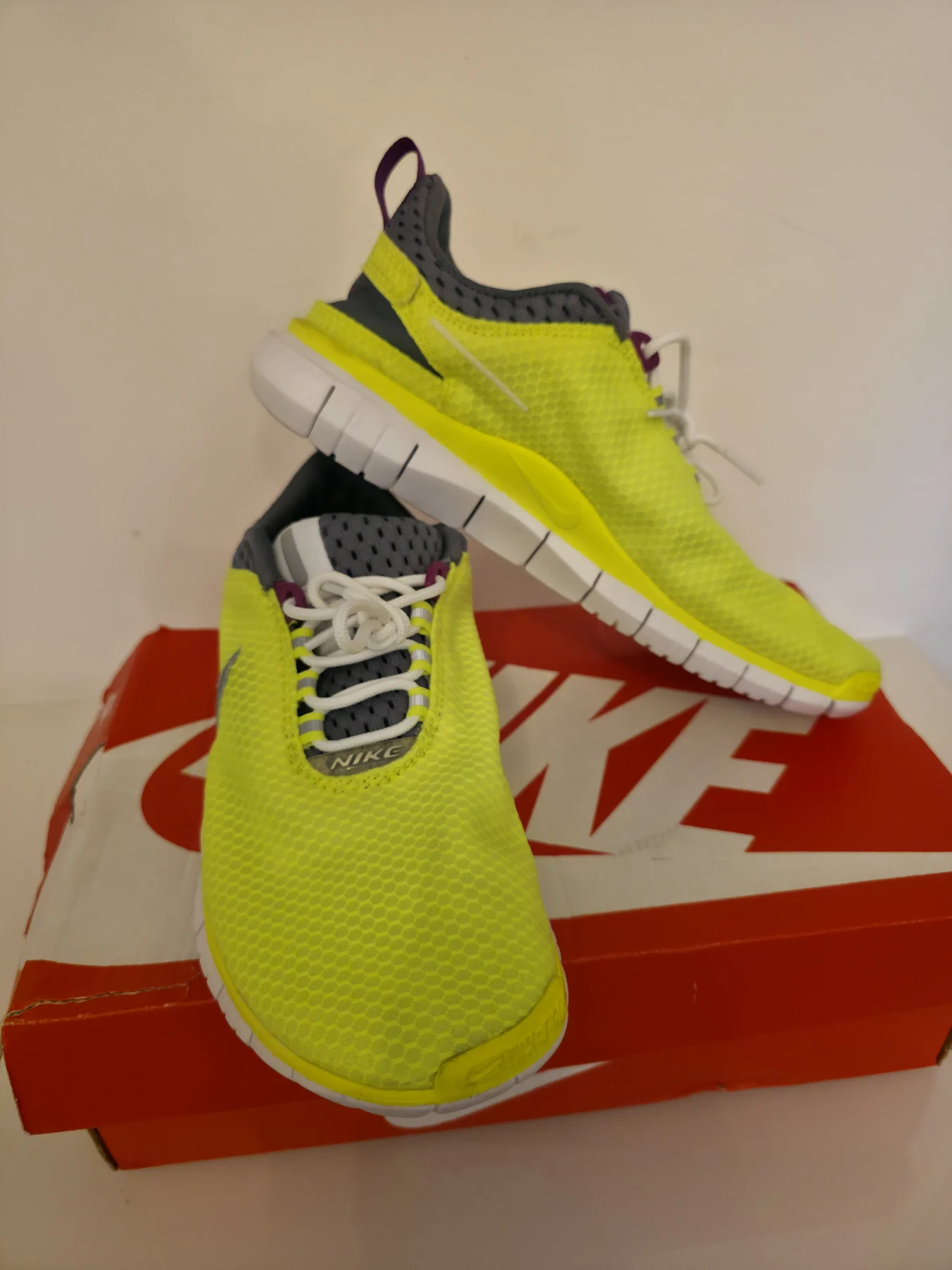 Nike Free OG ’14 BR Volt UK 7 with Box + Air Max Plus 3 GS UK 4.5