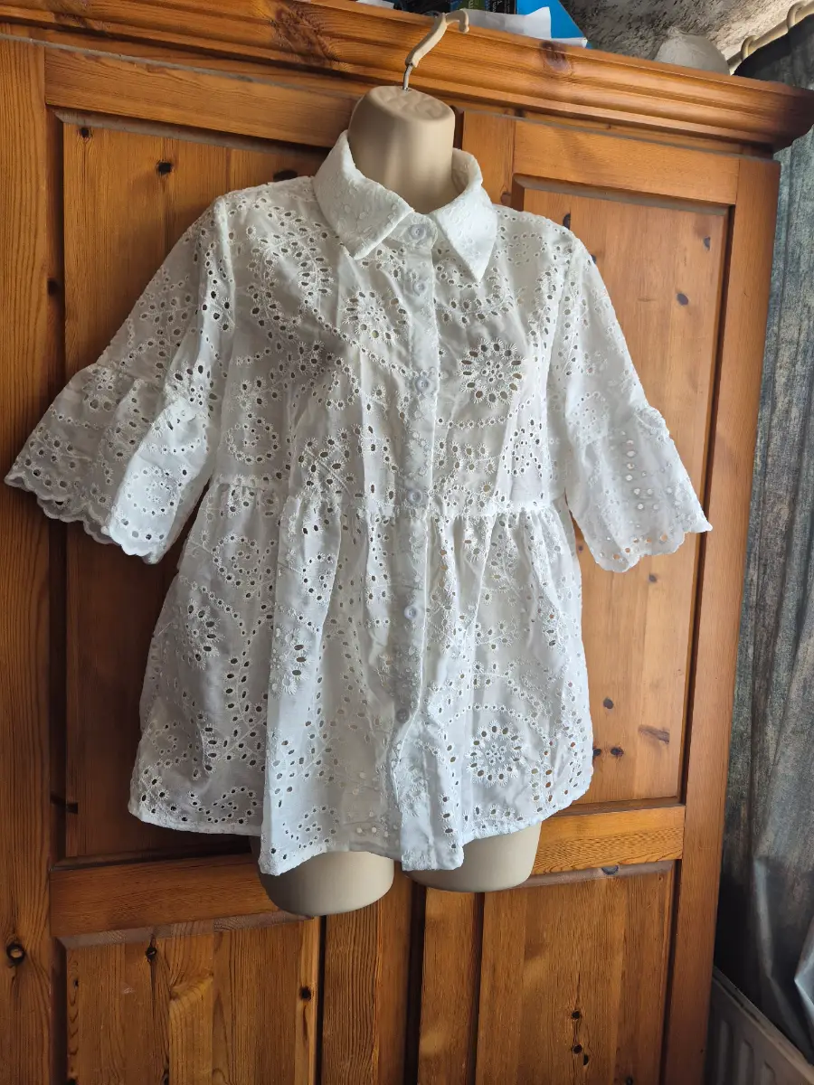 Embroidered Blouse Size M