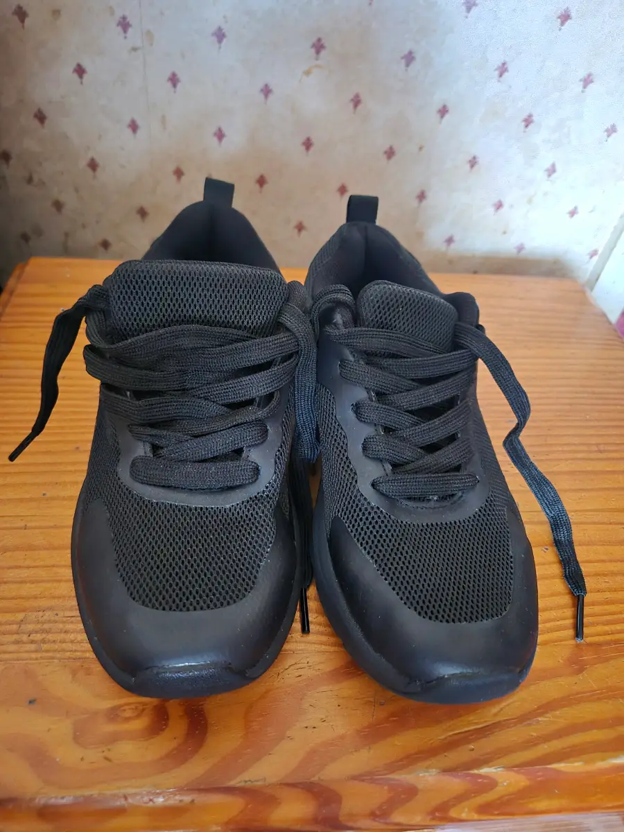 Ladies Workout Trainers Size 4