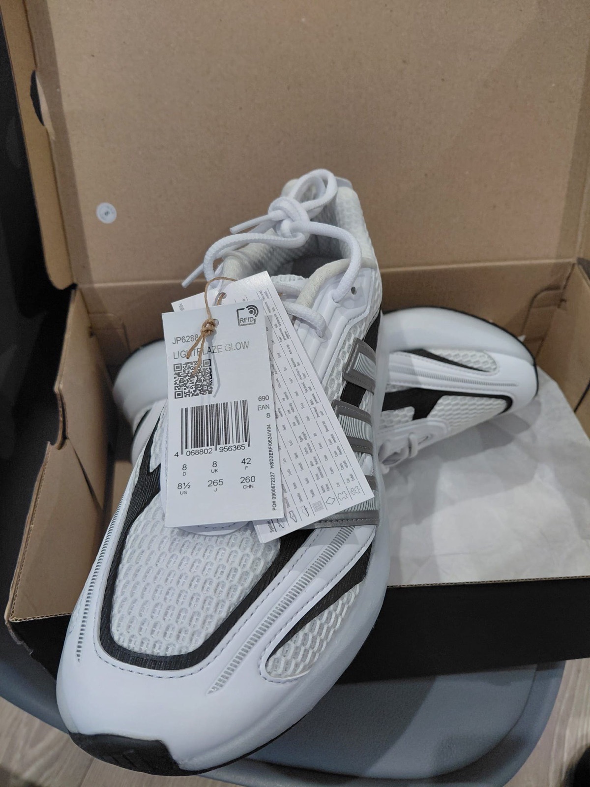 Mens Adidas Lightblaze Glow Sneakers UK 8 White Black New Boxed £100 RRP