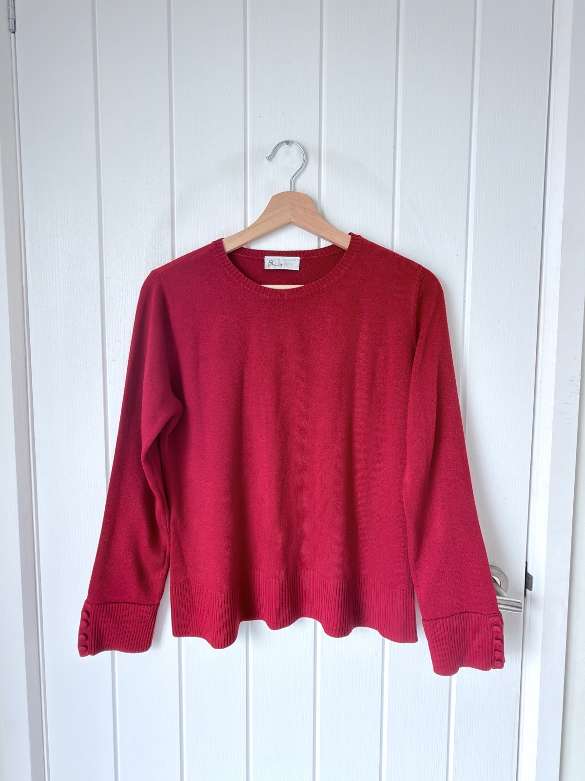 BHS Womens Cherry Red Fine Knit Jumper Size UK 12 Button Cuff Sleeve Crew Neck