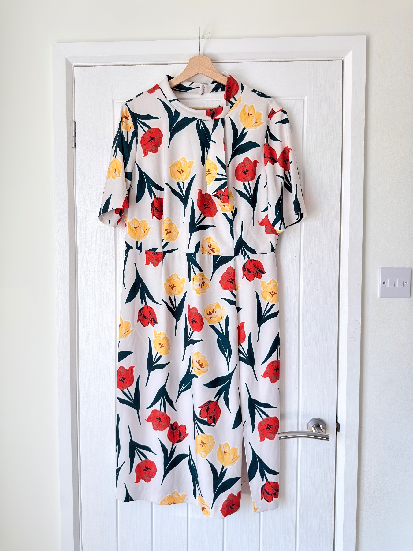Phase Eight Melinda Floral Tulip Print Mock Neck Midi Dress (UK 18)