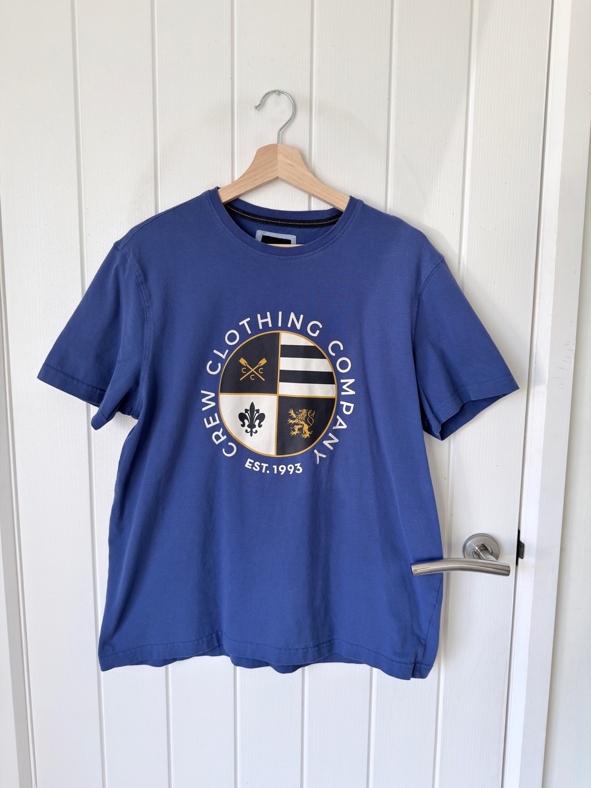Crew Clothing Company Mens Blue Crest Logo T-Shirt Size L