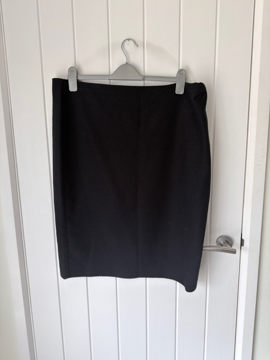 TU black textured pencil skirt diamond waffle knit bodycon skirt | size 18