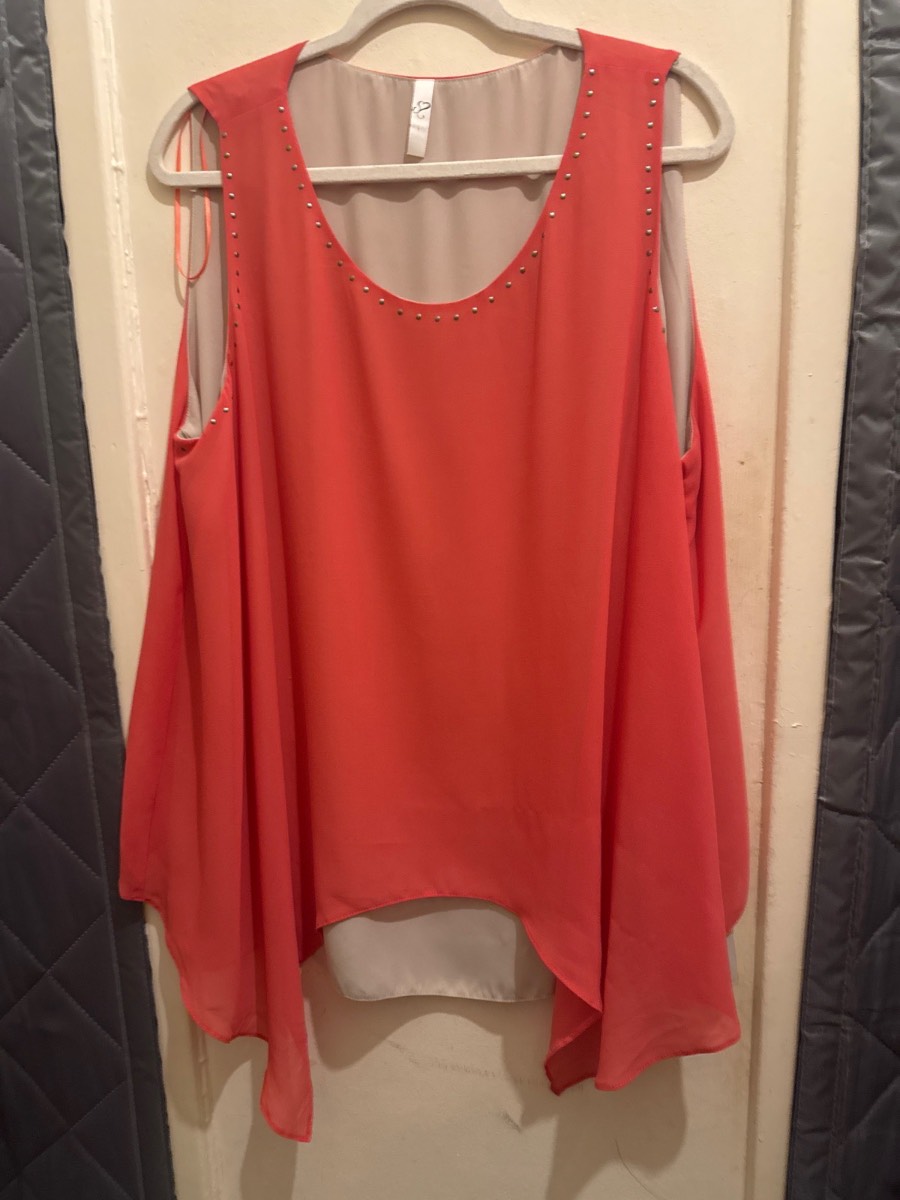 Essence (Evans) size 22 Waterfall Blouse