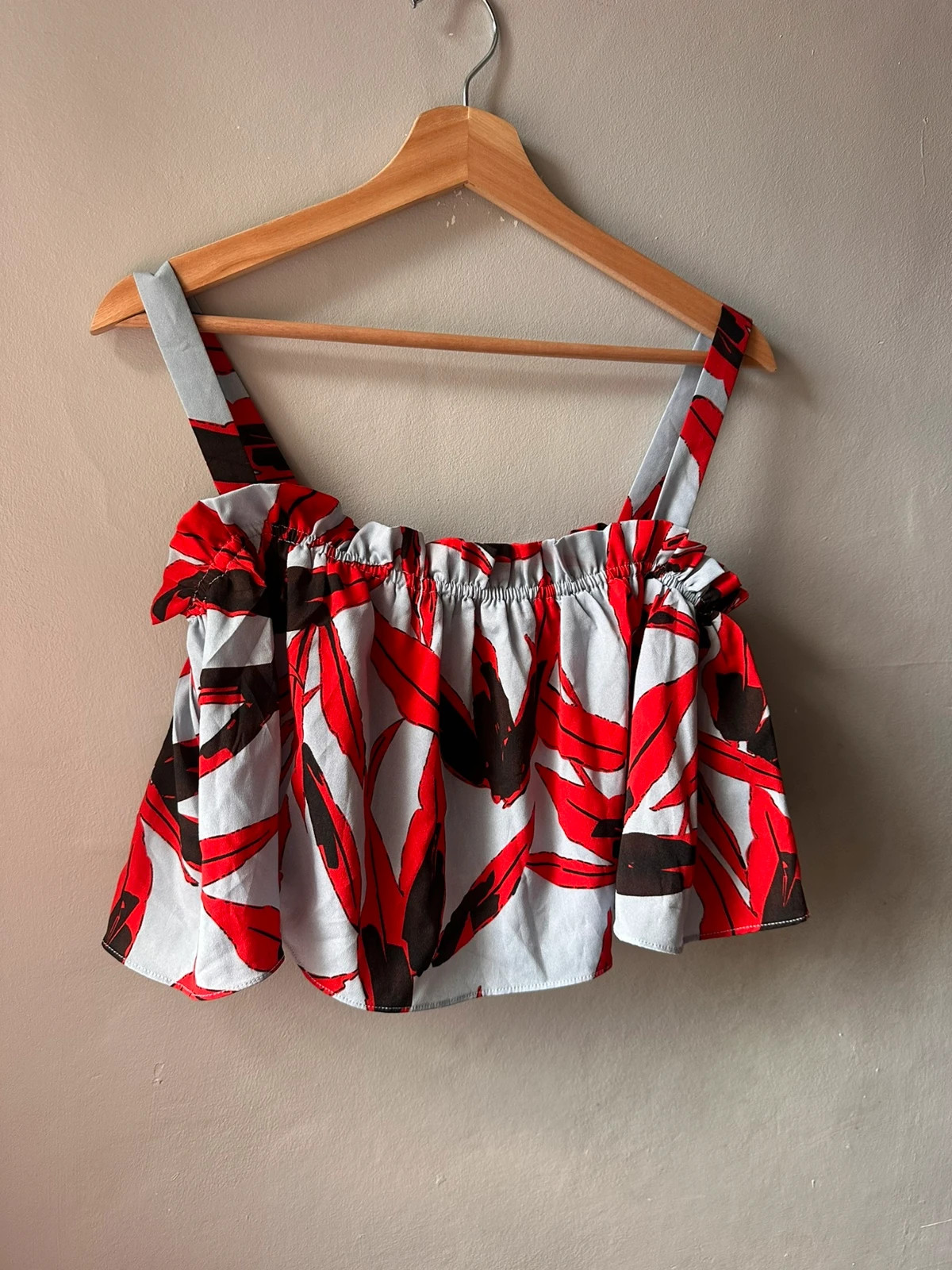 Vera & Lucy Grey Red Leaf Print Crop Top M Frill Square Neck Cami
