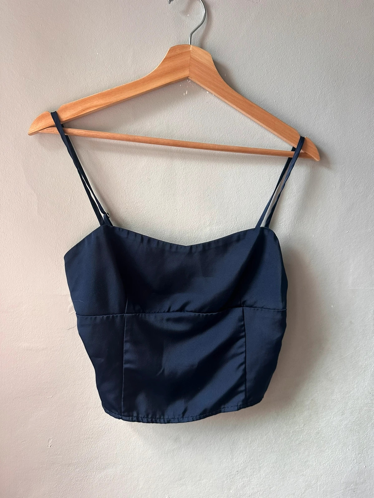 Motel Navy Satin Crop Top M Cami Sweetheart Neck Adjustable Straps Zip Side