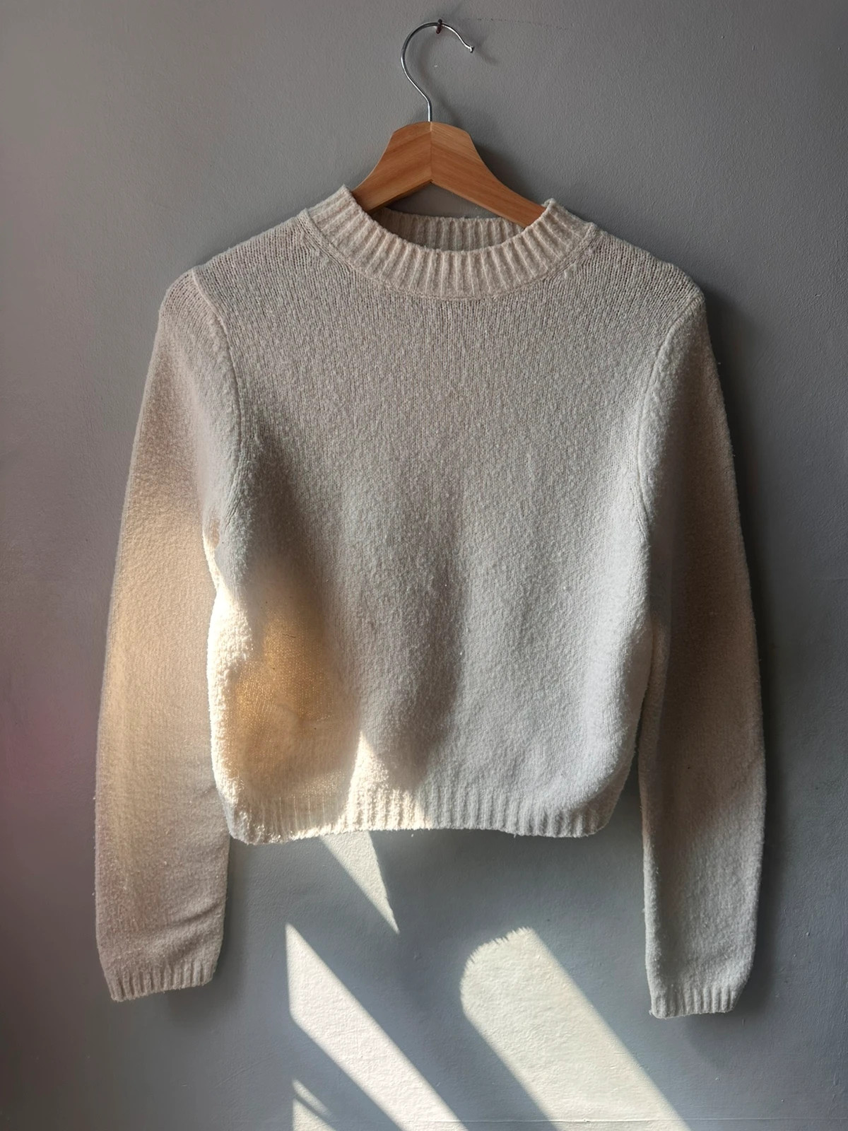 Stradivarius Cream Cropped Jumper | Size S 🤍 Soft Knit Mock Neck Sweater