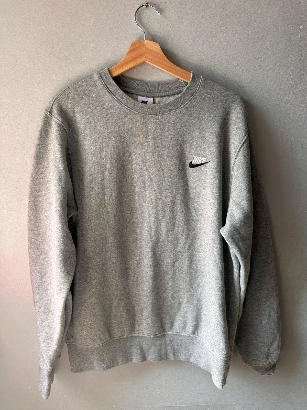 Nike Heather Grey Small Swoosh Crew Neck Sweatshirt Size M