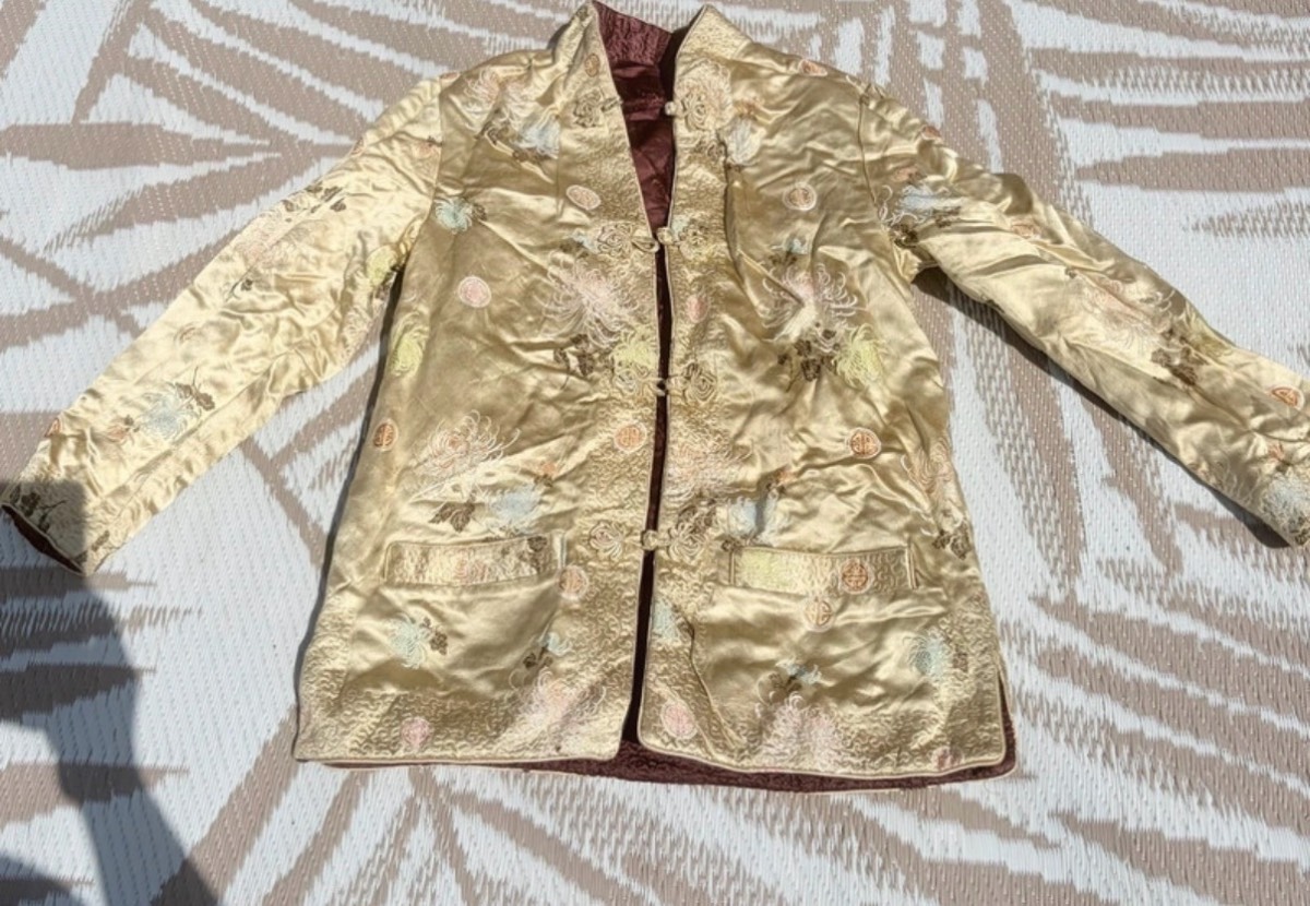 Womens Oriental vintage jacket, embroidered, stunning, reversible, burgundy and gold