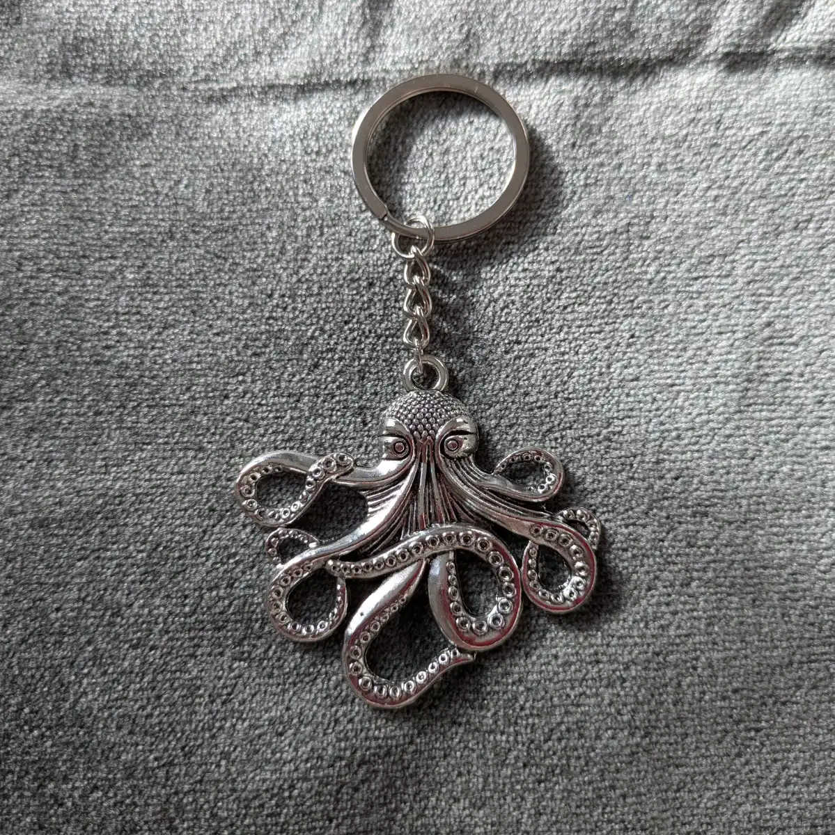 Heavy silver metal steampunk octopus keyring keychain New