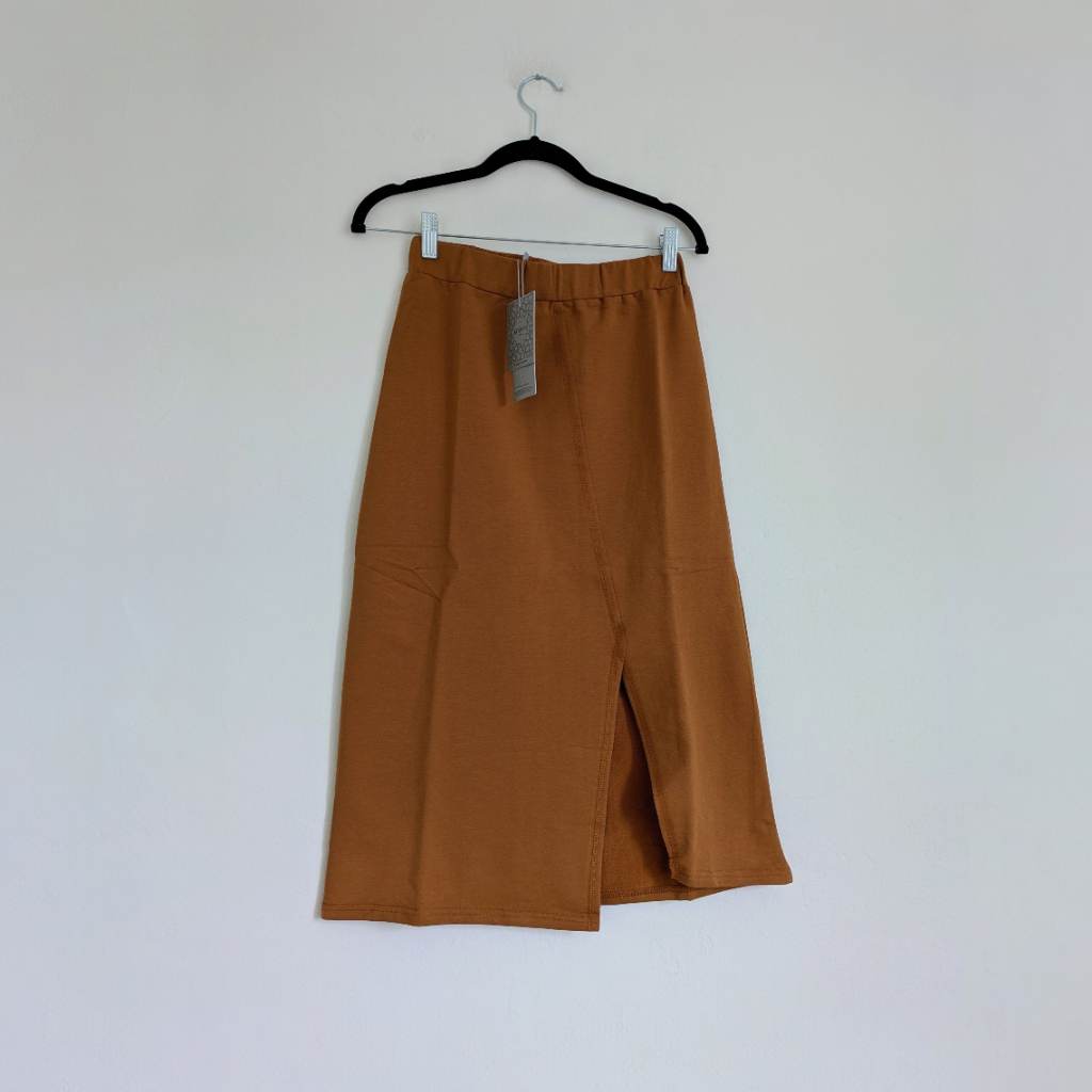 Brown high waisted A-Line midi skirt with side slit and elasticated waist