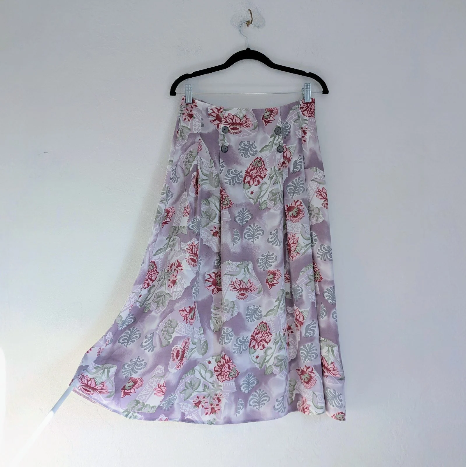 UK made lilac floral high waist flared midi skirt with iredescent buttons UK12