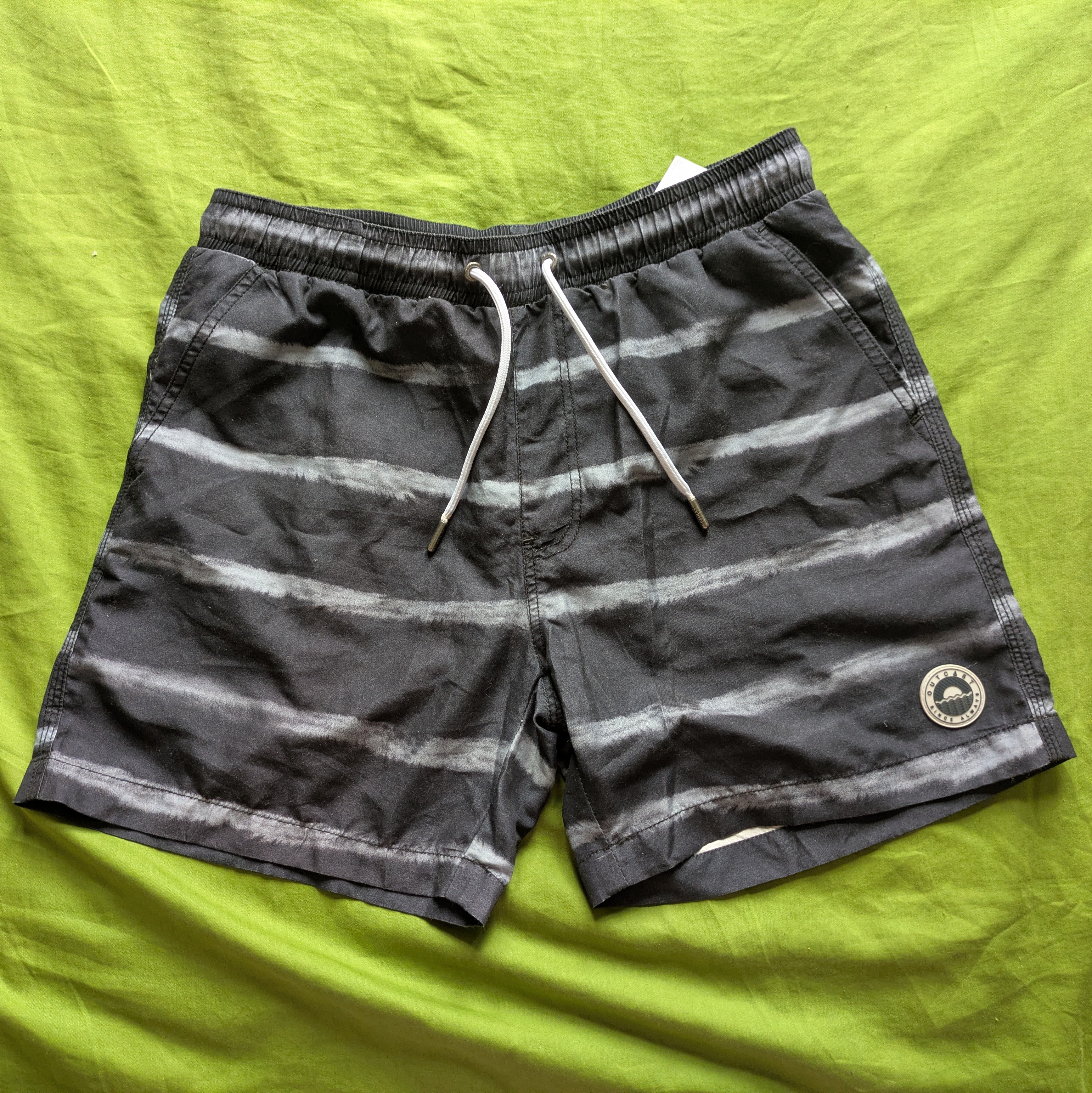 Men's slim fitting grey horizontal striped swim shorts with pockets & elastic drawstring waist UKM