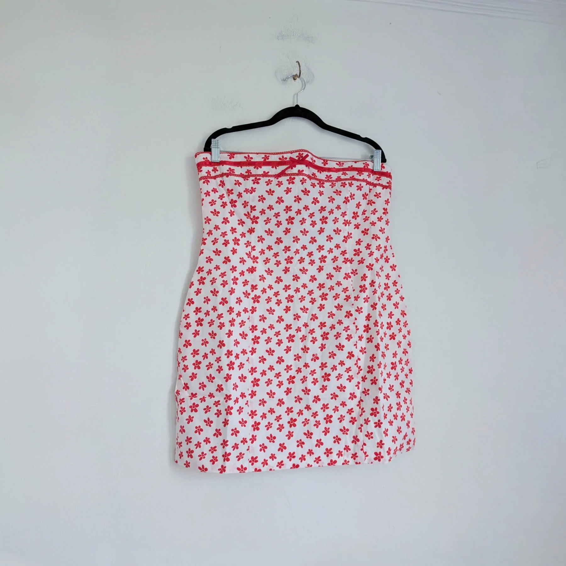 Pure cotton red & white floral Glamorous strapless flared summer dress with crochet trim & ribbon 16