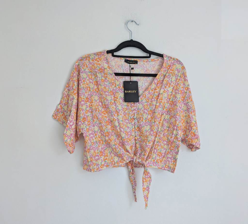 Front tie orange ditsy floral print button up.summer blouse with fabric covered buttons UKS NWT