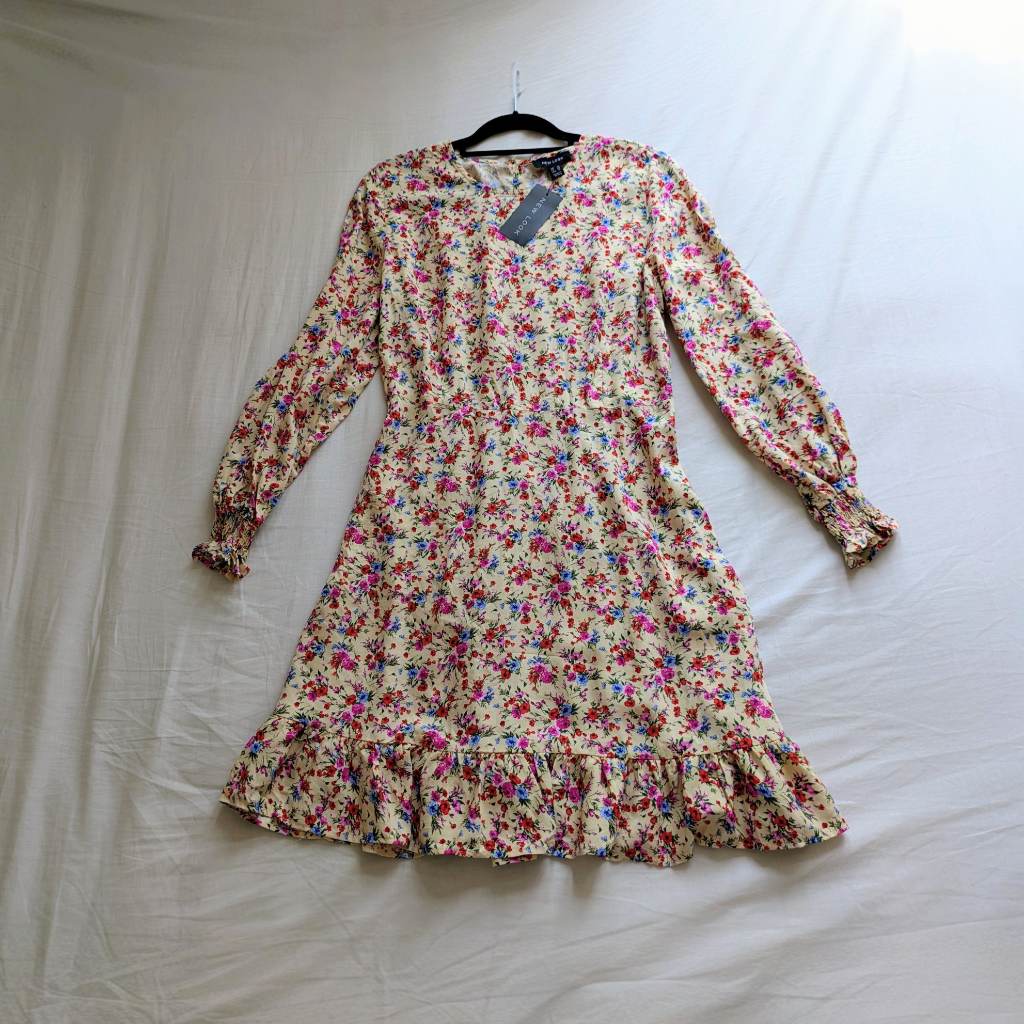 New Look Vintage Style yellow floral ditsy summer dress with long smock sleeves & ruffle hem 14 NWT