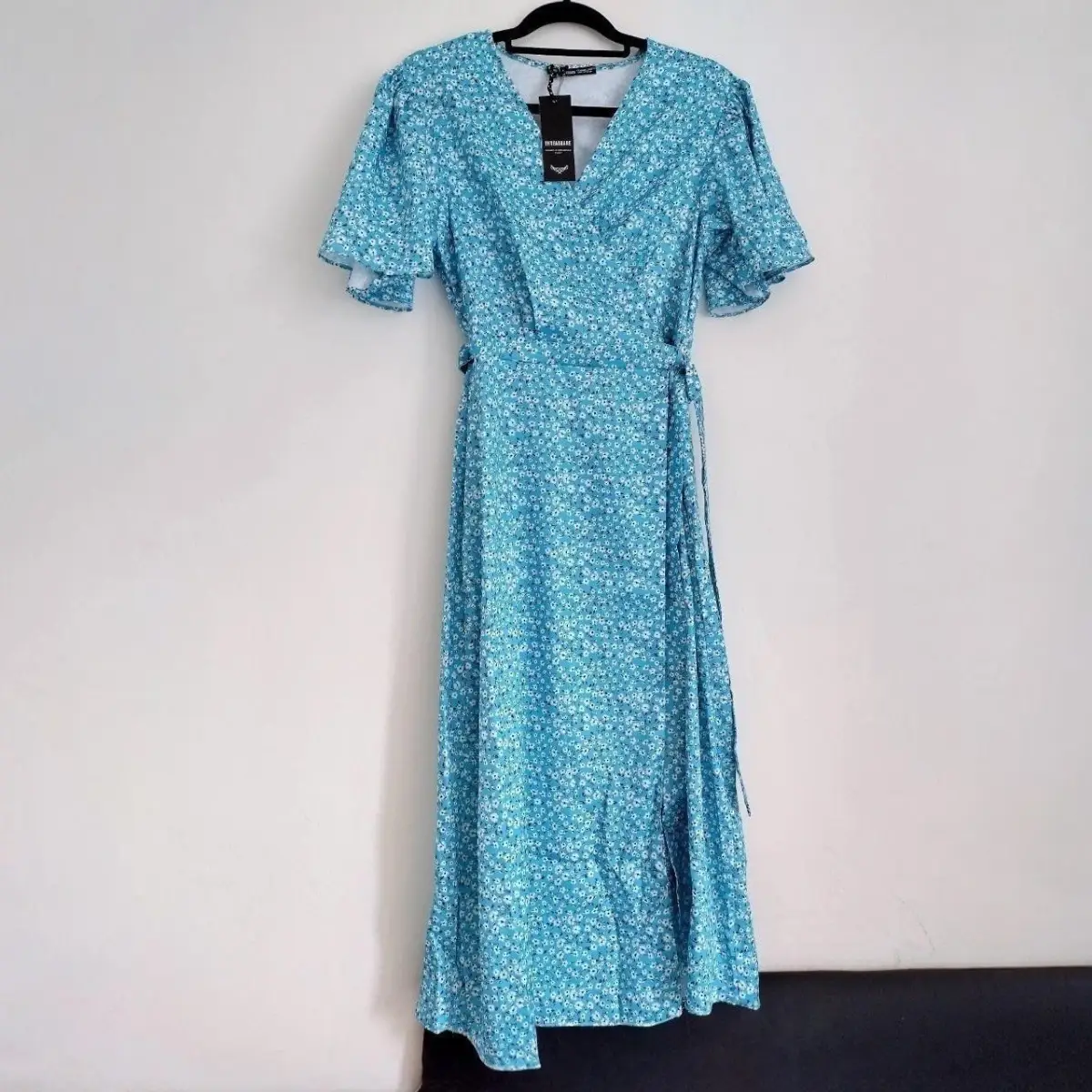 Blue floral ditsy Threadbare maxi wrap dress with flutter sleeves UK10 NWT