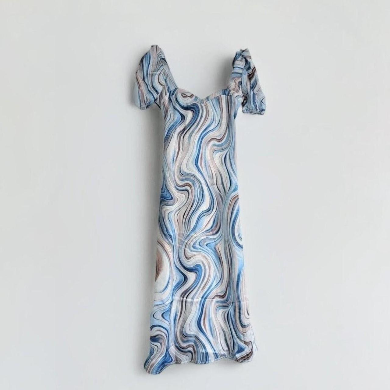 Blue marbled print satiny puff sleeve maxi dress with sweetheart neckline UKS