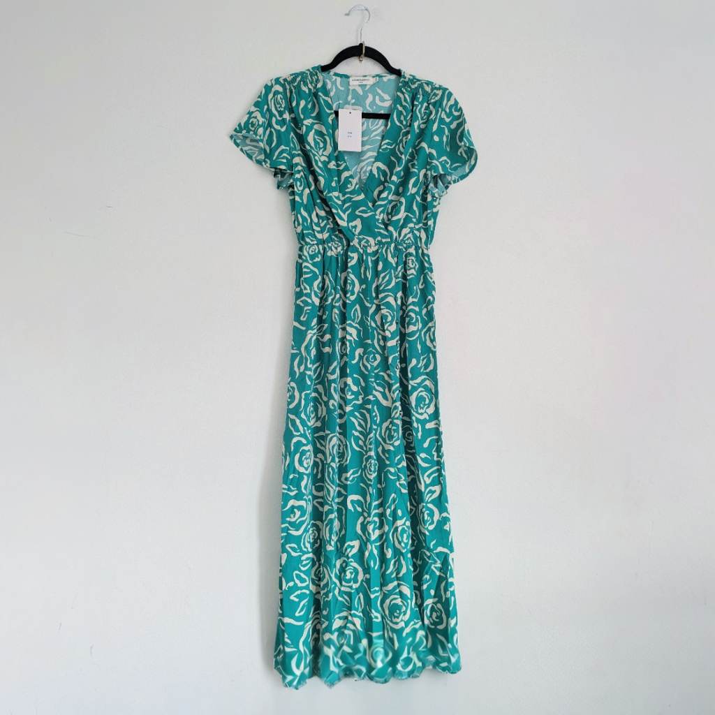 Rose print flutter sleeve maxi dress in green and cream print UKS/M NWT