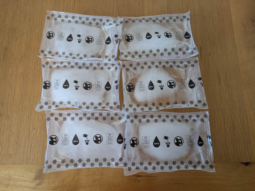 Reusable ice packs for cooler, eskies etc