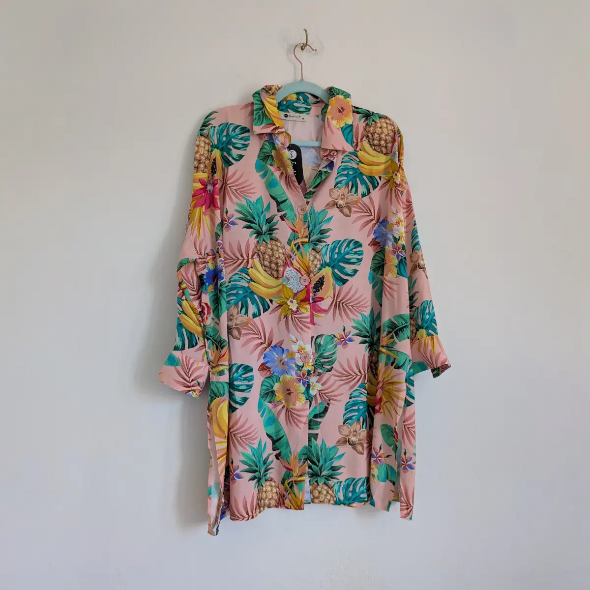 Tropical print summer holiday oversized shirt dress or tunic with side slits and short sleeves M NWT