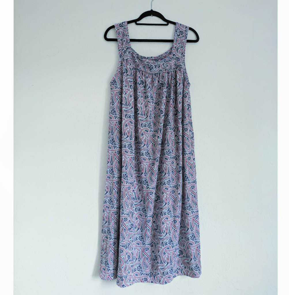 Paisley vintage style long casual summer dress with front pocket