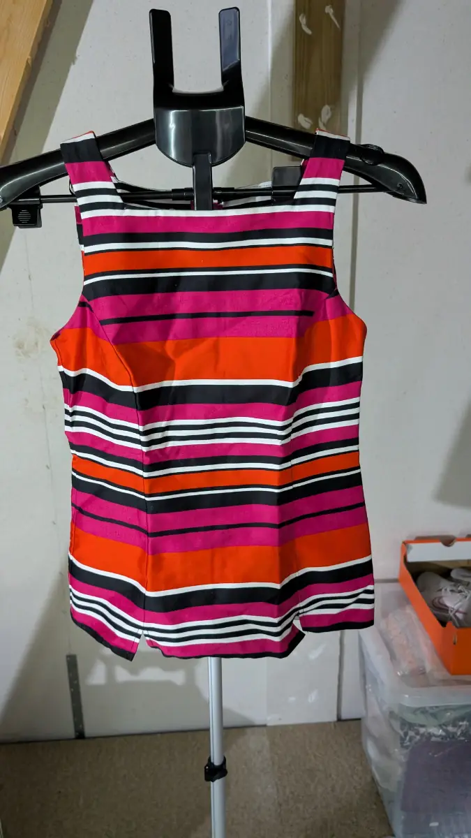NEW M&Co Petite Striped Sleeveless Top 8