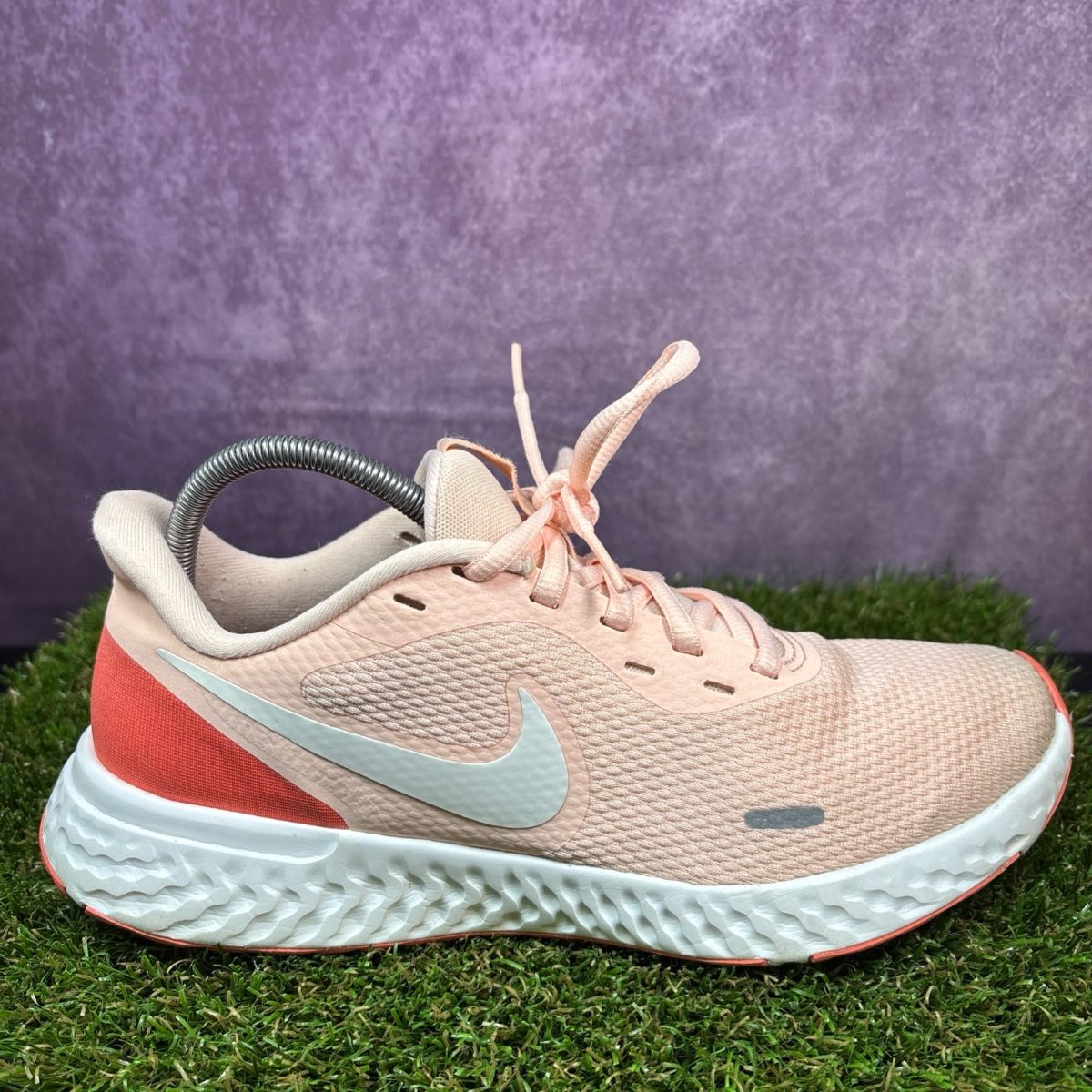 Nike Revolution 5 Women’s Running Trainers White Coral BQ3207-602 Size 6