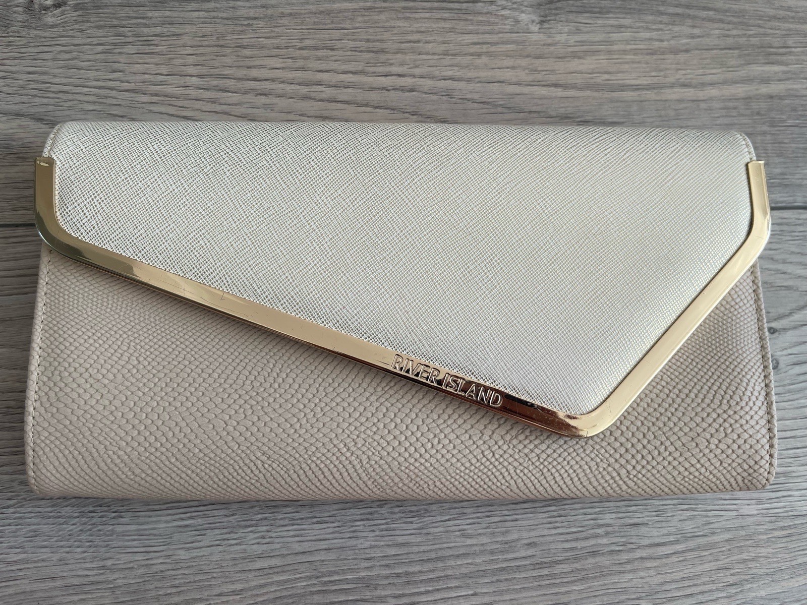 River island beige/cream clutch