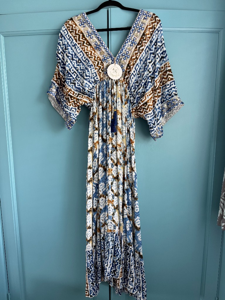 ISG summer Beach Golden Hour Dress One Size medium Nwt
