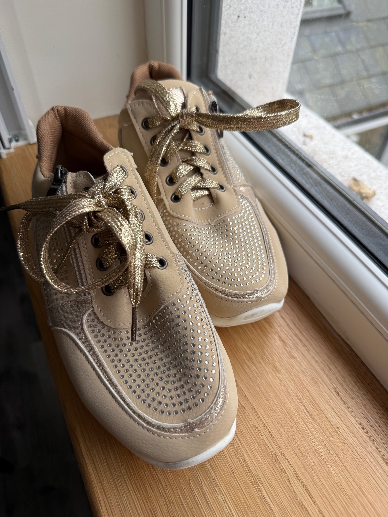 North Star embellished runners