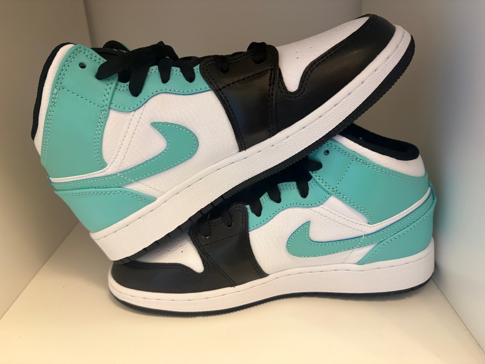 AIR JORDAN 1 MID (GS) deadstock