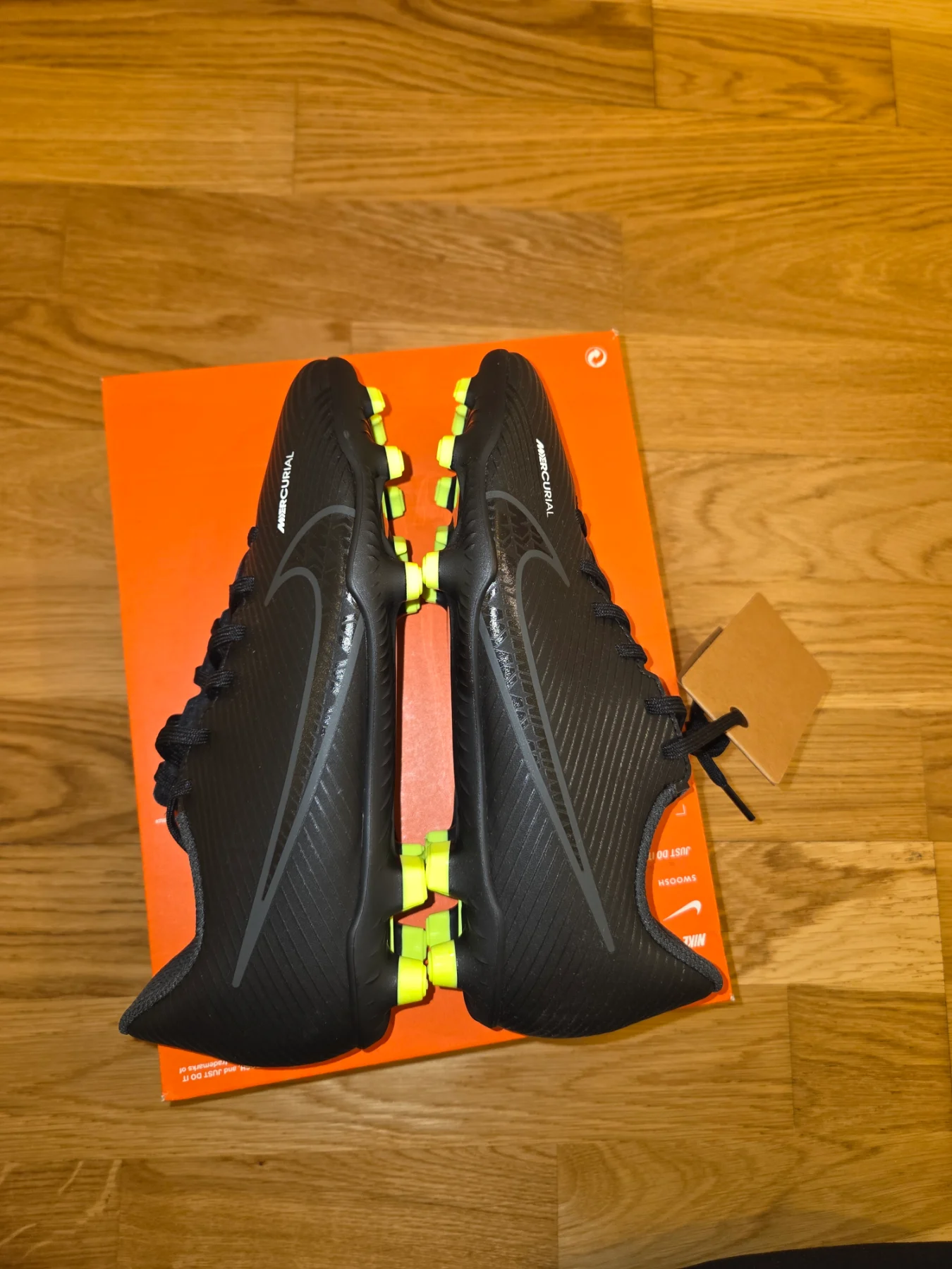 Nike Jr Mercurial Vapor 15 Club FG/MG Black Dark Smoke Grey UK 4 US 4.5Y DJ5958-001 RRP £44.99