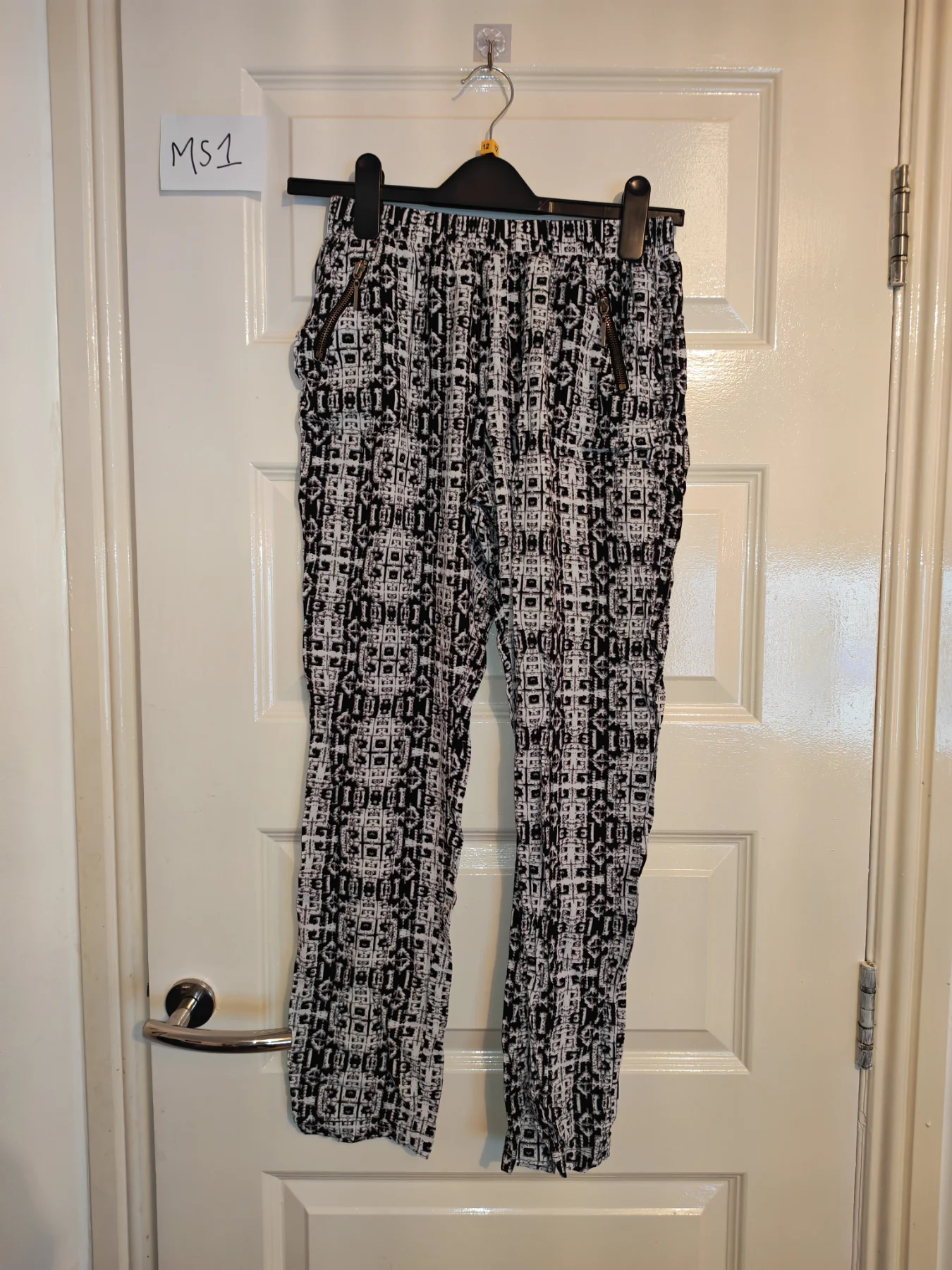 Blue vanilla woman's size XS black and white trousers