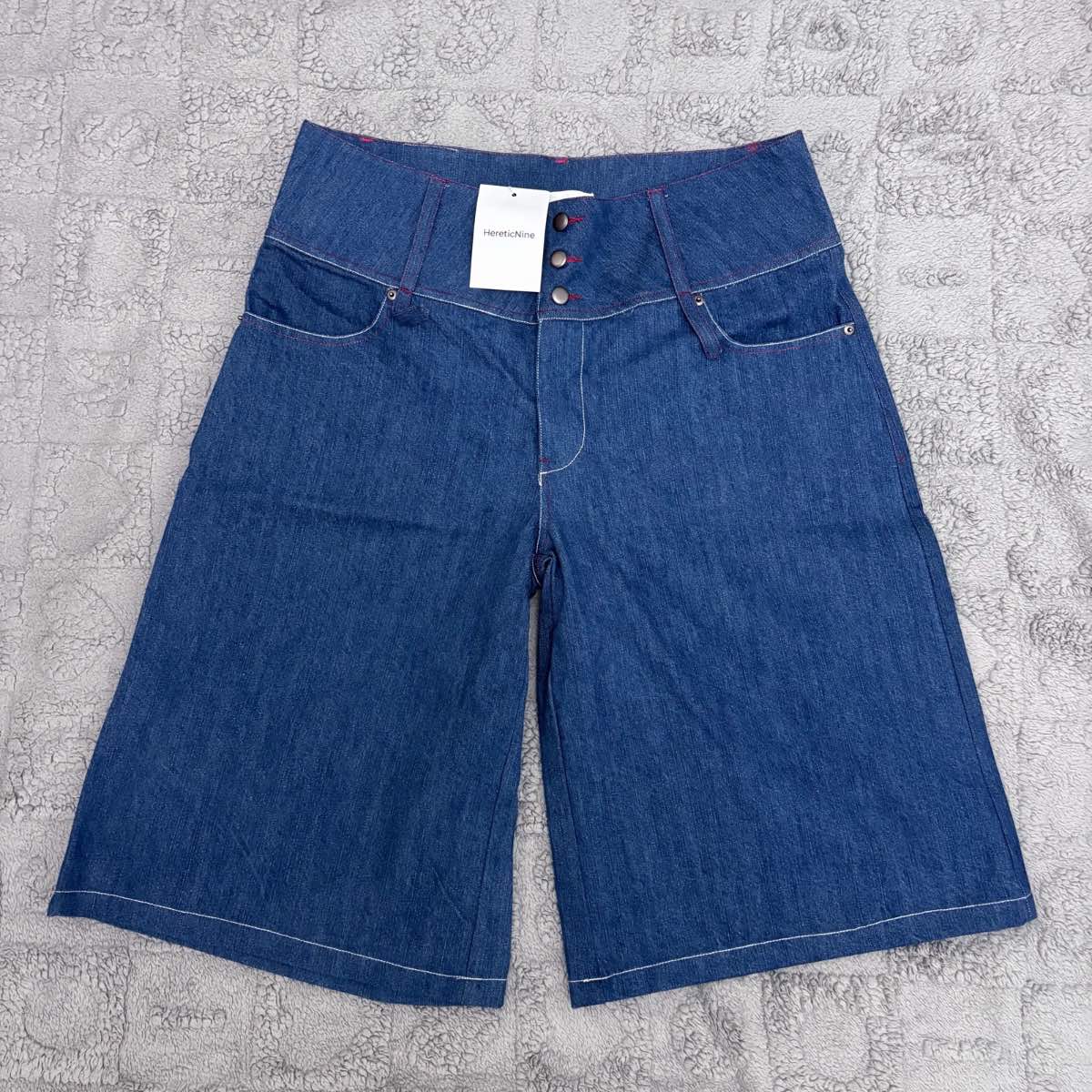 Heretic nine denim shorts
